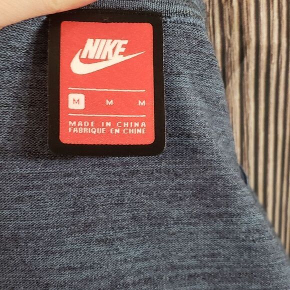 NIKE Jacket   - Picture 14 of 14